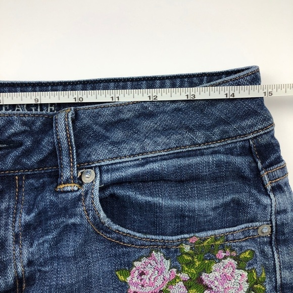 American Eagle Outfitters Embroidered Denim Shorts - Picture 10 of 11